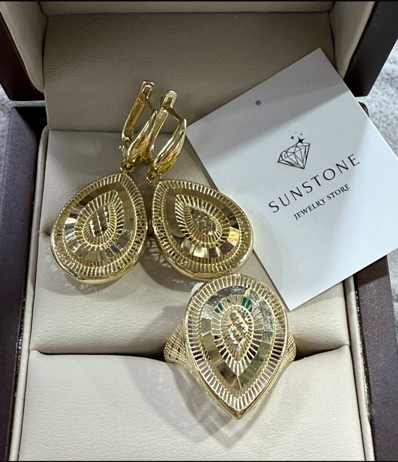 Комплект Sunstone S637 золото 7.80гр 20р купить,510000