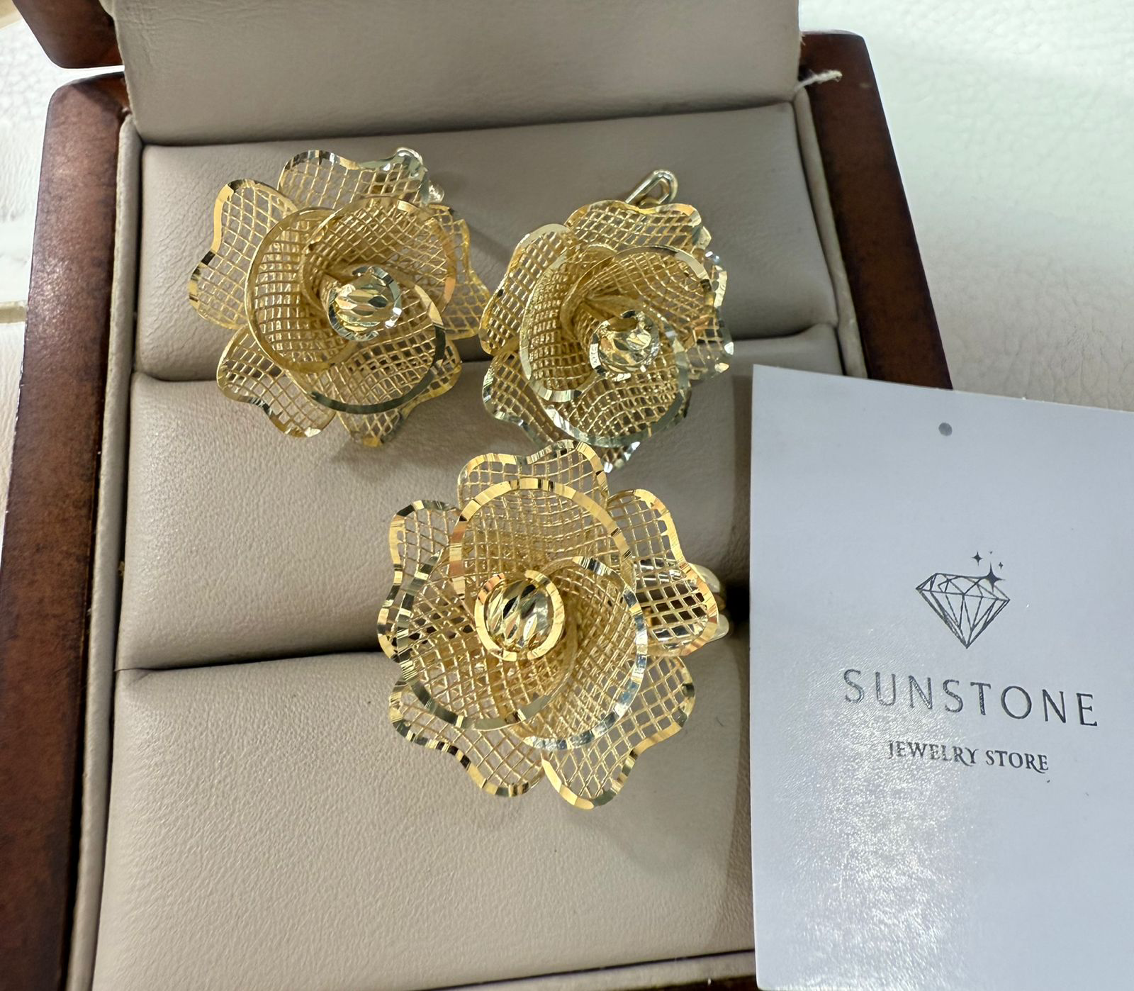 Комплект Sunstone S655 золото 6.8гр 18р купить,500000