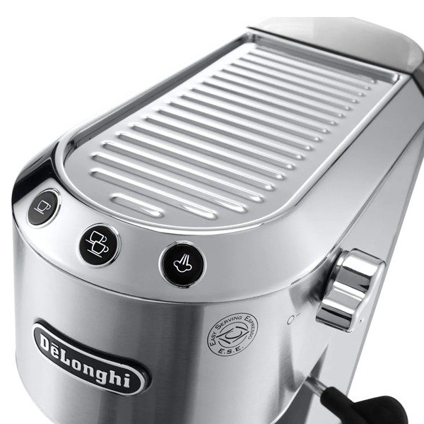 Кофеварка DeLonghi EC685.M серебристая купить,99980