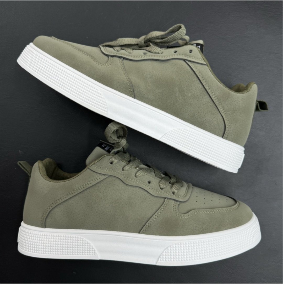Кроссовки Kiton кроссовки бело-хаки 39 купить,NaN