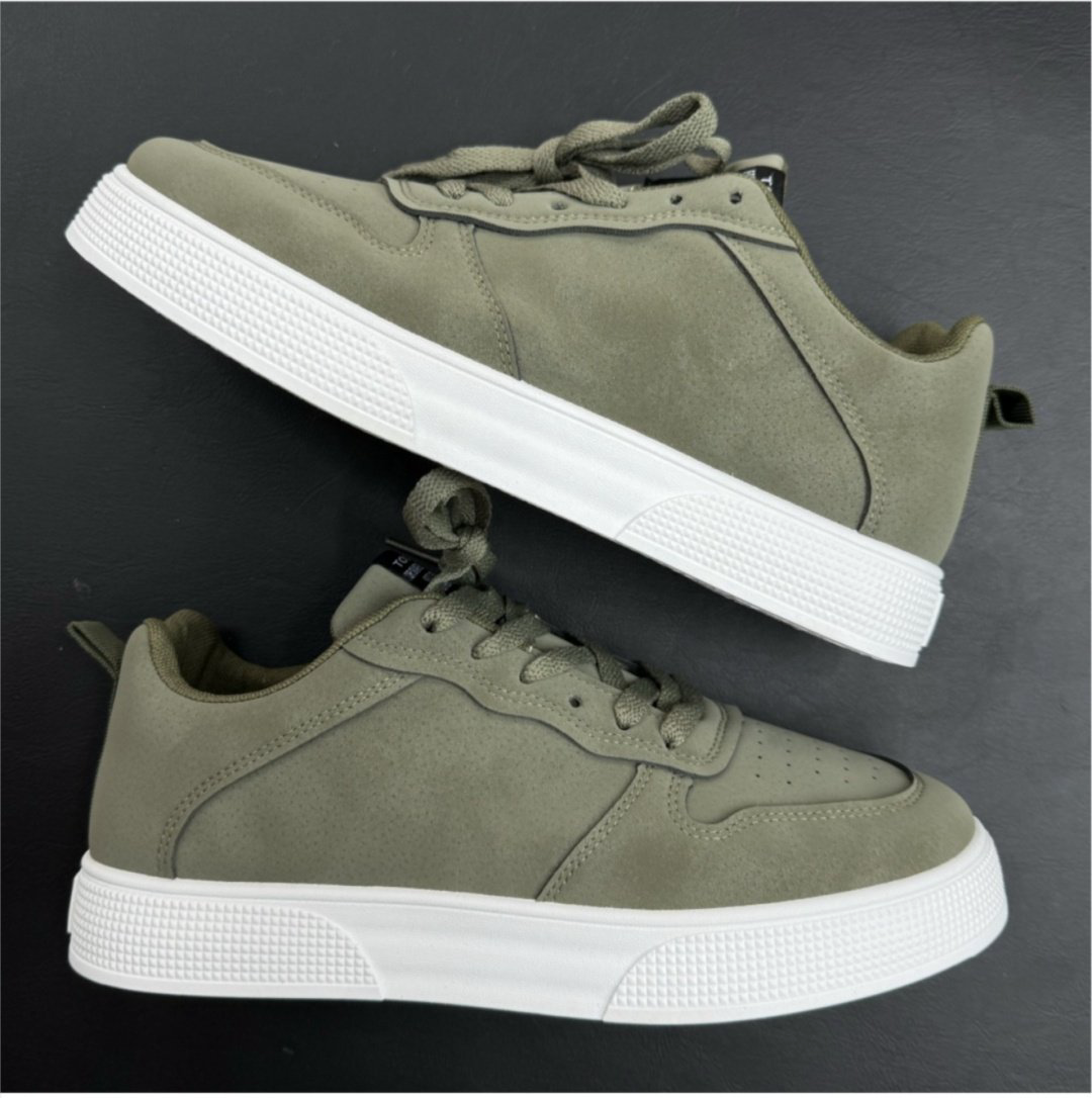 Кроссовки Kiton кроссовки бело-хаки 39 купить,NaN