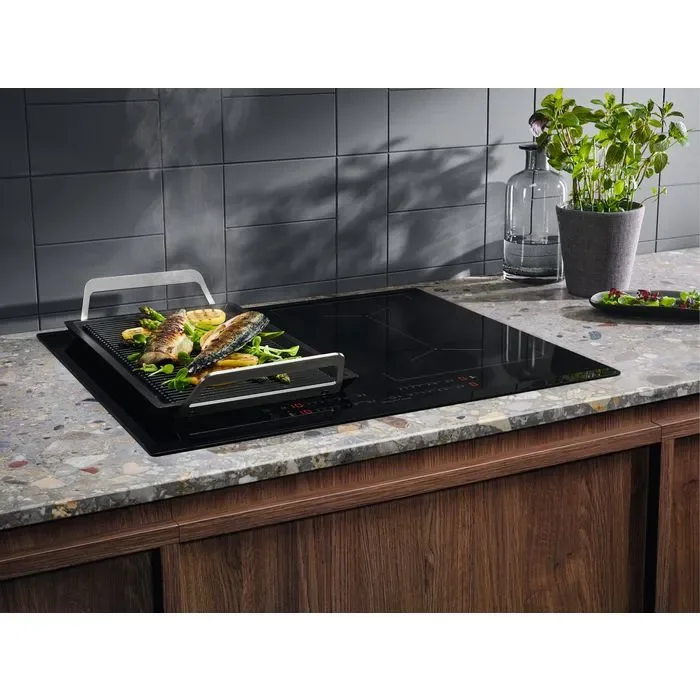 Индукционная встраиваемая поверхность Electrolux EIV644 - ForteMarket Индукционная встраиваемая поверхность Electrolux EIV644 купить,0