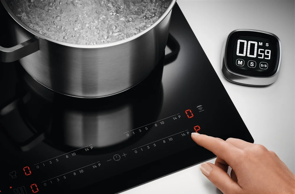 Индукционная встраиваемая поверхность Electrolux EIV644 - ForteMarket Индукционная встраиваемая поверхность Electrolux EIV644 купить,0
