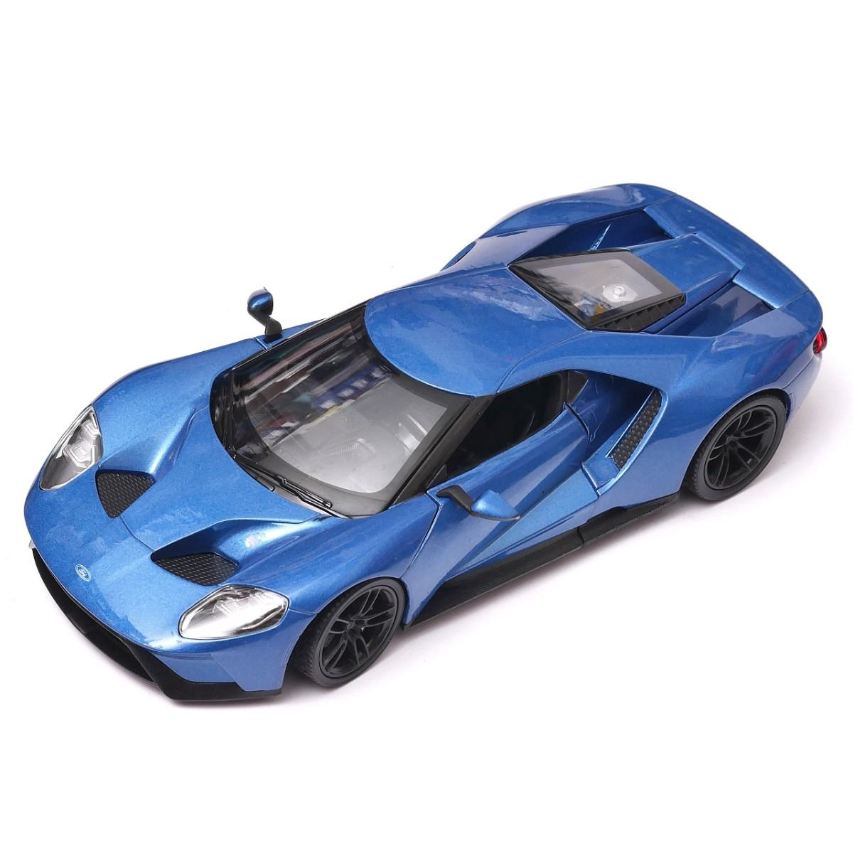 Модель машины Welly 1:38 Ford GT 43748 купить,NaN