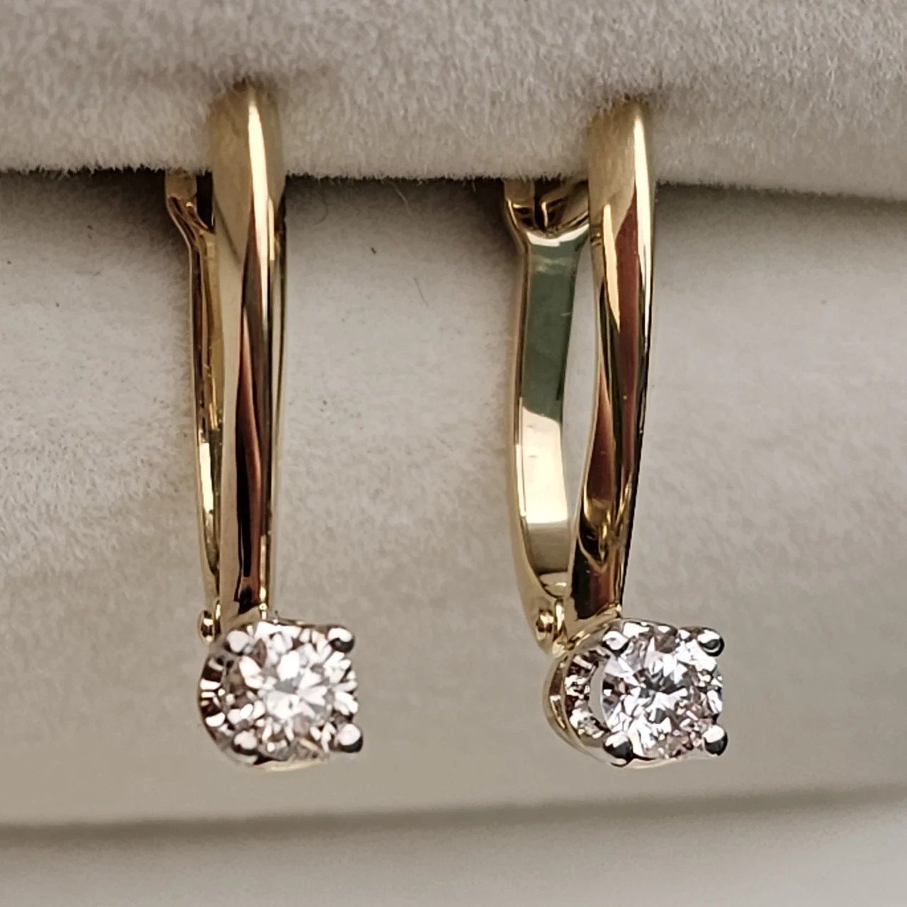 Серьги Deimantas 108599999 2,13гр 0,3ct. купить,NaN