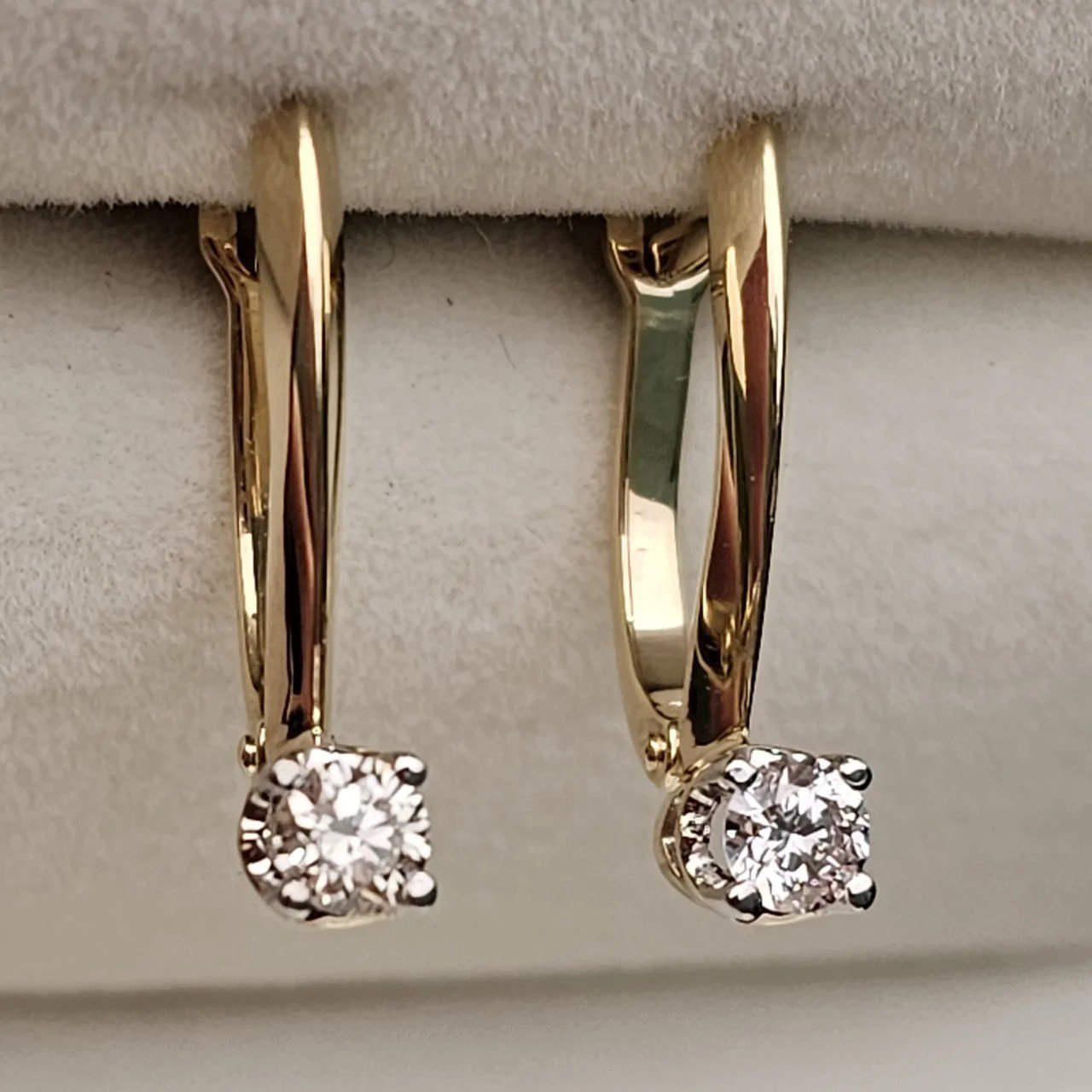 Серьги Deimantas 108599999 2,13гр 0,3ct. купить,NaN