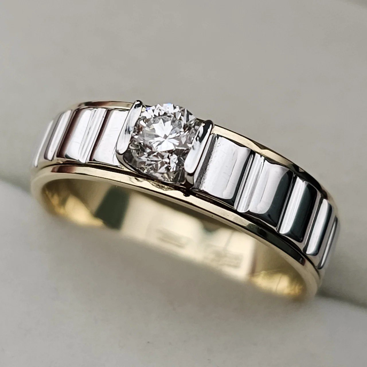 Кольцо Deimantas 108563176 18р 4,41гр 0,33ct. купить,NaN