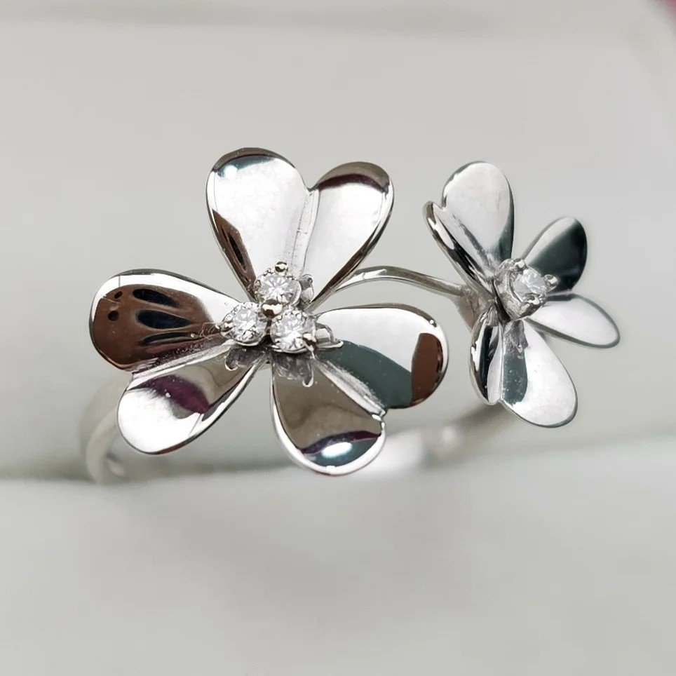 Кольцо Deimantas 108563028 18р 1,93гр 0,063ct. купить,NaN