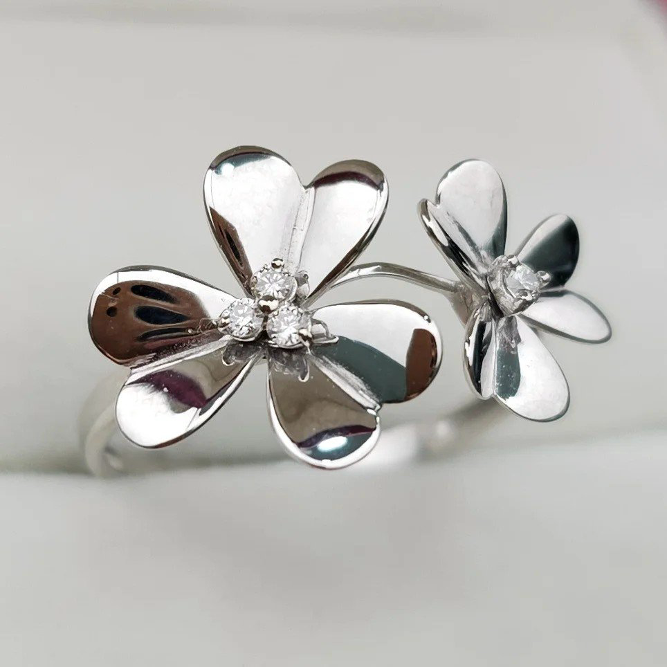 Кольцо Deimantas 108563028 18р 1,93гр 0,063ct. купить,NaN