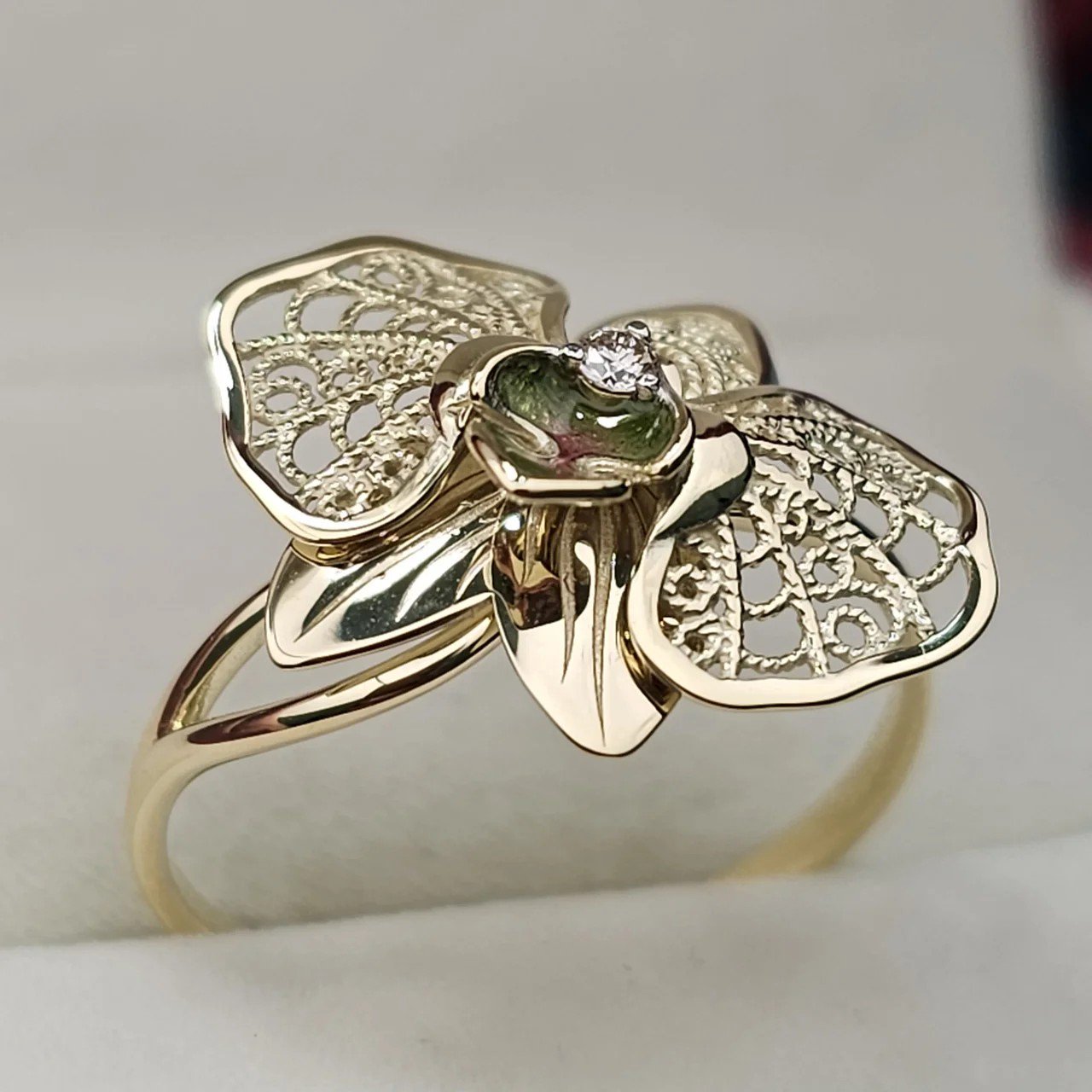 Кольцо Deimantas 108563047 19,5р 2,64гр 0,035ct. купить,NaN