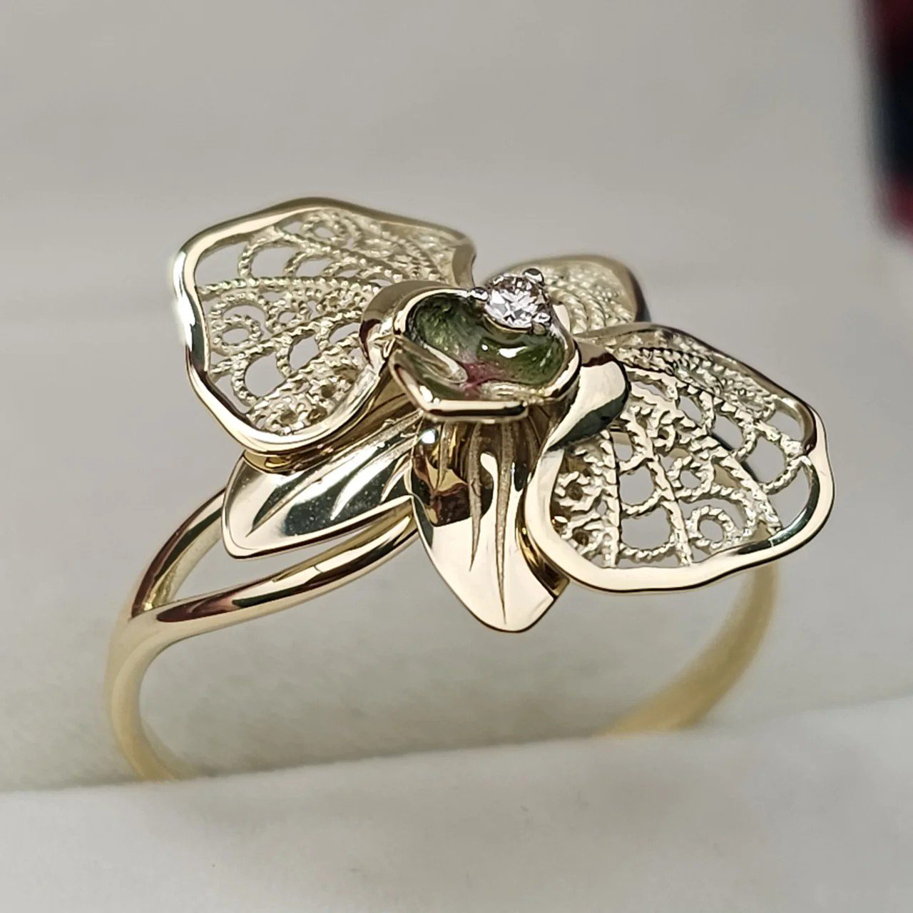 Кольцо Deimantas 108563047 19,5р 2,64гр 0,035ct. купить,NaN