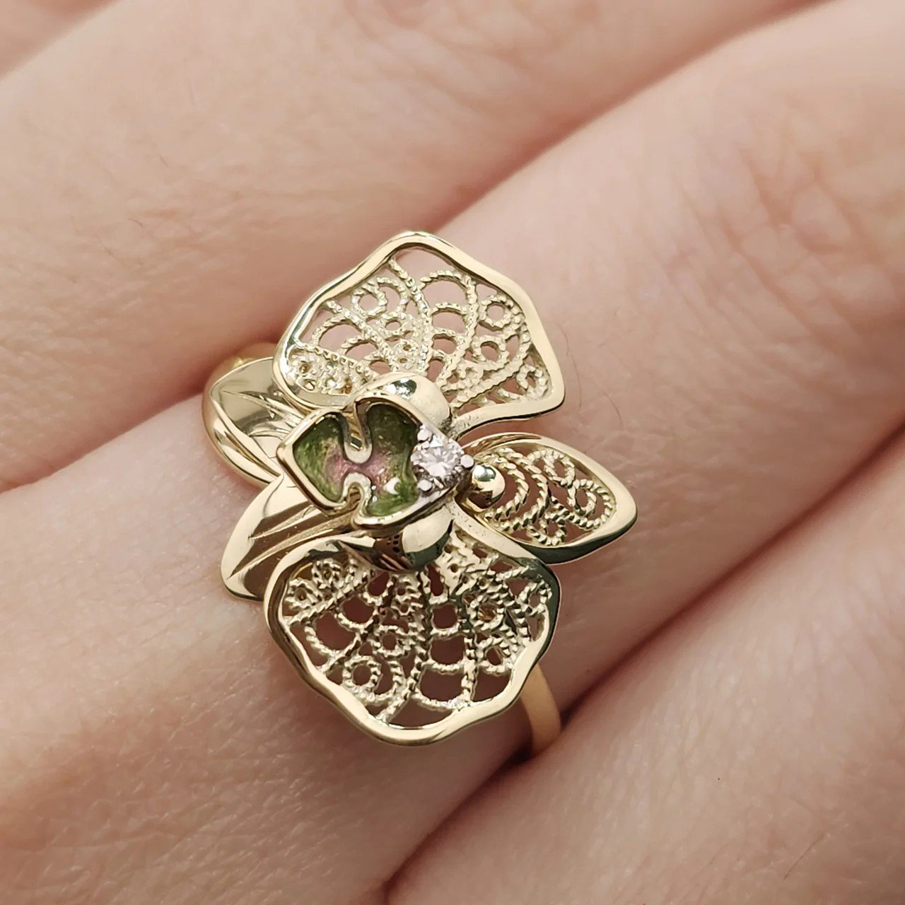 Кольцо Deimantas 108563047 19,5р 2,64гр 0,035ct. купить,NaN