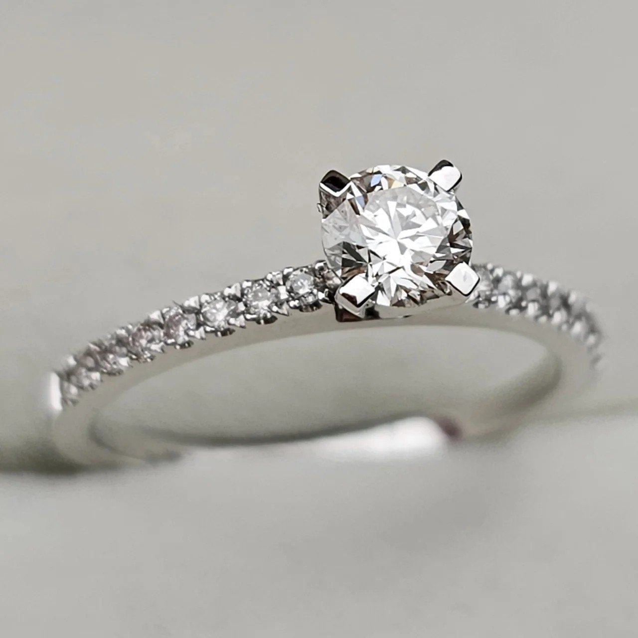 Кольцо Deimantas 108598248 16,5р 1,76гр 0,5ct. купить,NaN