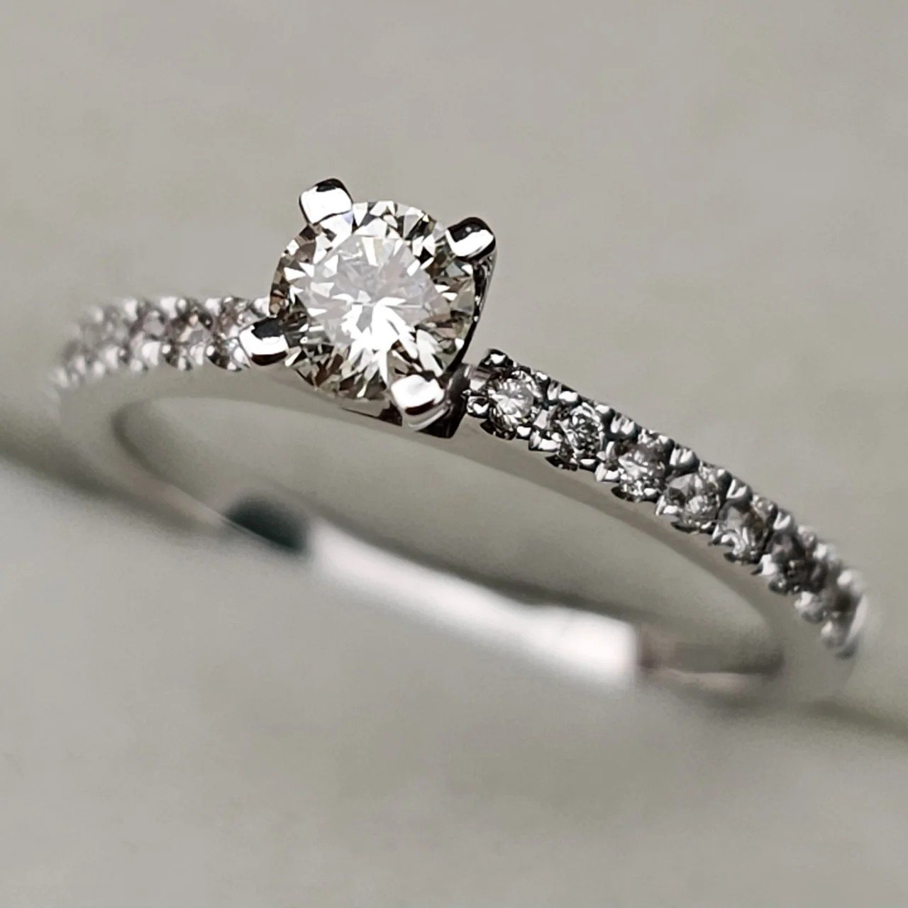 Кольцо Deimantas 108599974 15,5р 1,85гр 0,36ct. купить,NaN