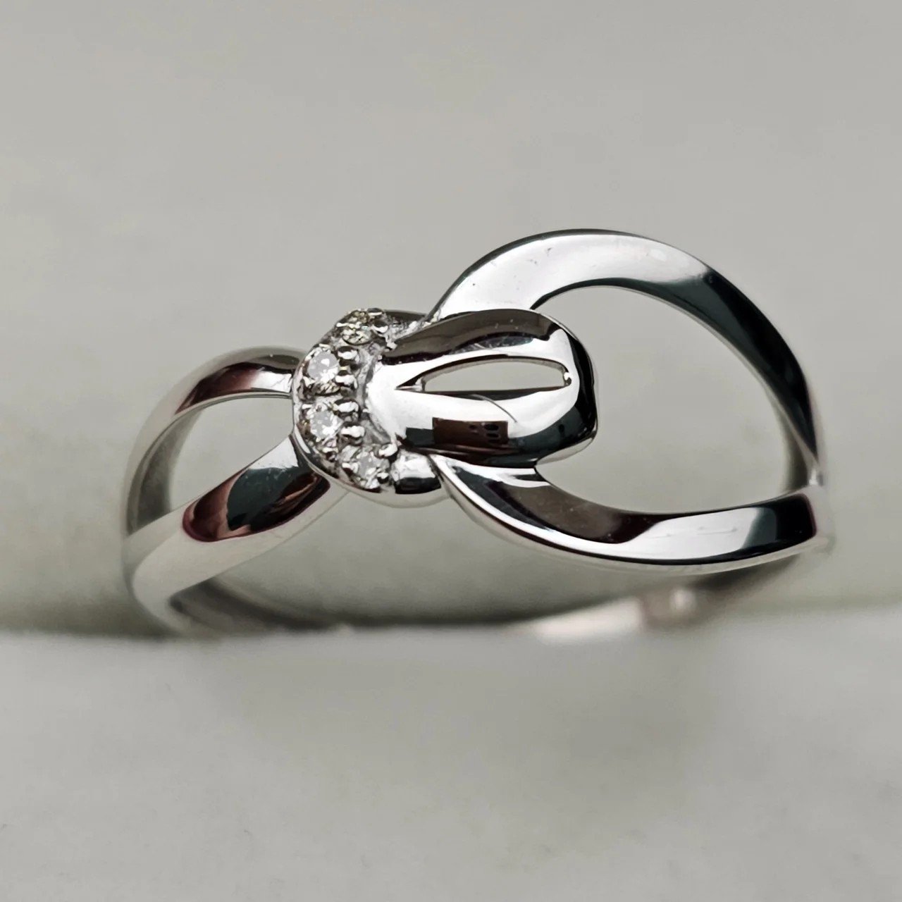 Кольцо Deimantas 108554606 17р 1,34гр 0,025ct. купить,NaN