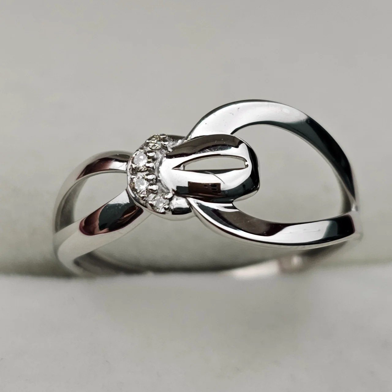 Кольцо Deimantas 108554606 17р 1,34гр 0,025ct. купить,NaN