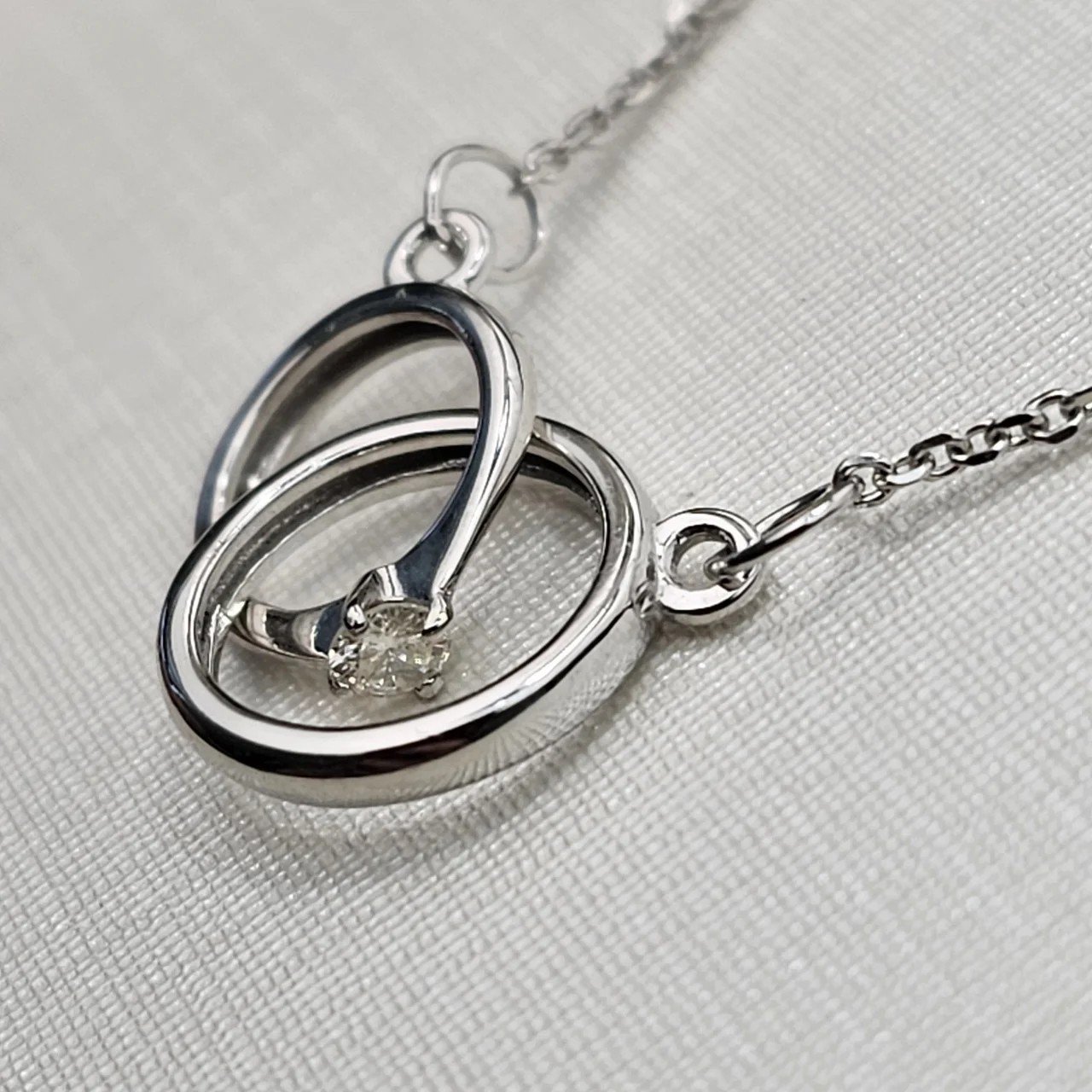 Кулон Deimantas 108563731 2,51гр 0,045ct. купить,NaN