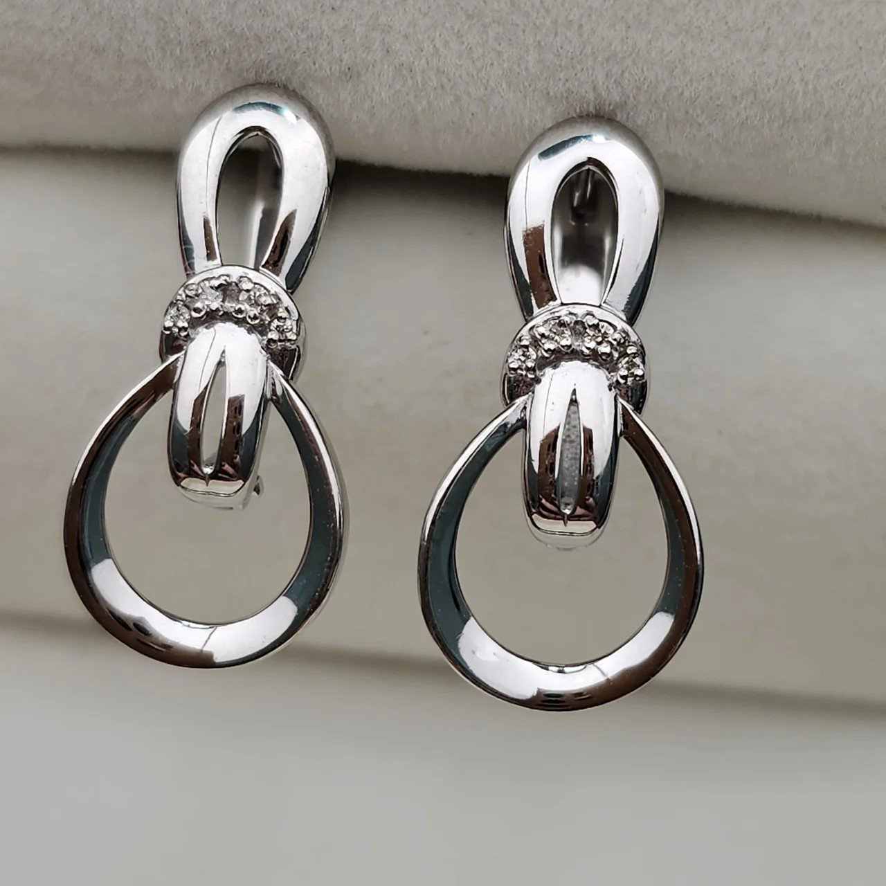 Серьги Deimantas 108563667 2,49гр 0,04ct. купить,NaN
