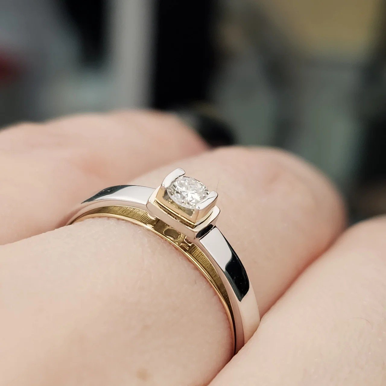 Кольцо Deimantas 108562922 18,5р 2,9гр 0,18ct. купить,NaN