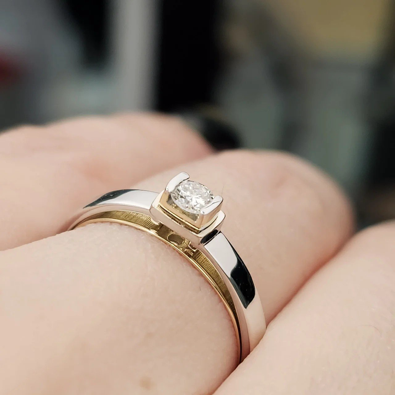 Кольцо Deimantas 108562922 18,5р 2,9гр 0,18ct. купить,NaN