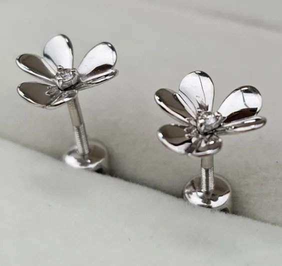 Комплект Deimantas 108609163 18р 0,063ct 0,042ct. купить,NaN