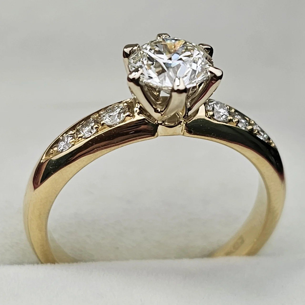 Кольцо Deimantas 108599914 18,5р 5,34гр 1,27ct. купить,NaN