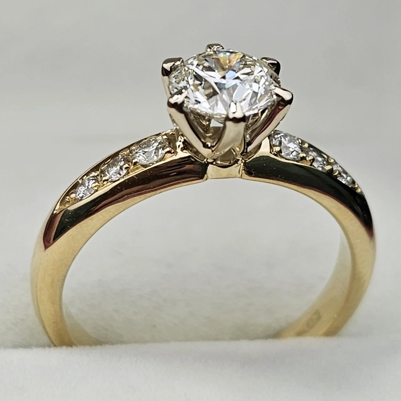 Кольцо Deimantas 108599914 18,5р 5,34гр 1,27ct. купить,NaN