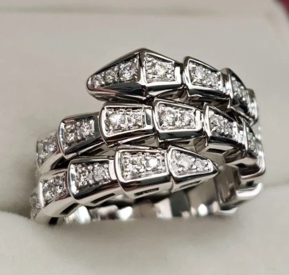 Комплект Deimantas 108601534 17,5р 0,95ct 0,84ct. купить,NaN