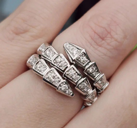 Комплект Deimantas 108601534 17,5р 0,95ct 0,84ct. купить,NaN