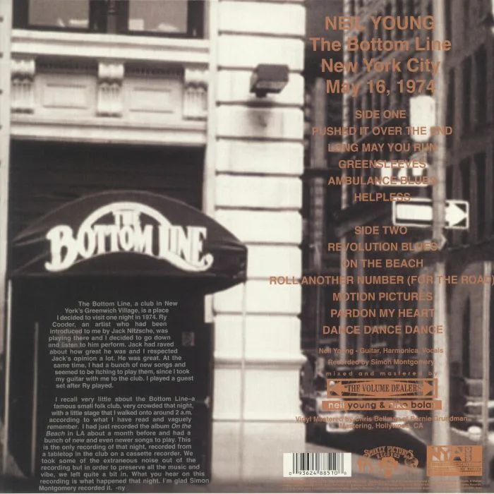 Back cover — Neil YOUNG — Citizen Kane Jr Blues: The Bottom Line New York City May 16 1974