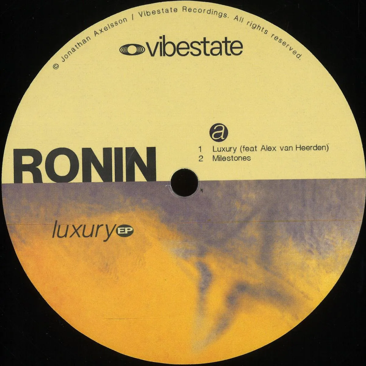 Лицевая сторона обложки — Ronin — Luxuru