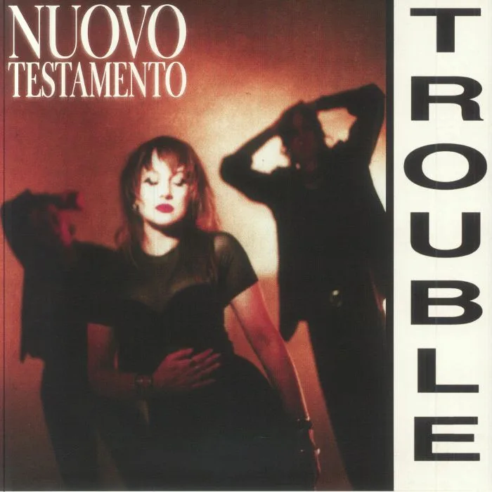 Front cover — NUOVO TESTAMENTO — Trouble