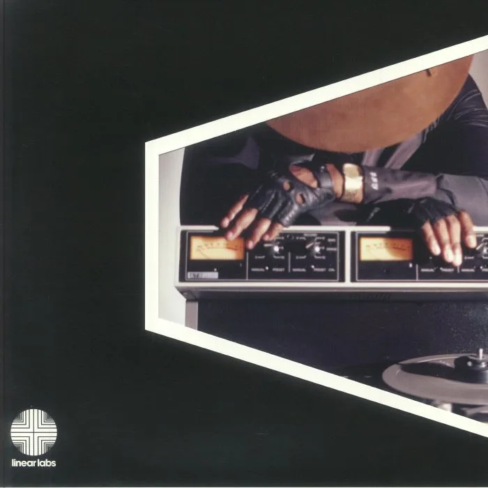 Adrian YOUNGE — Adrian Younge Presents Linear Labs: Sao Paulo
