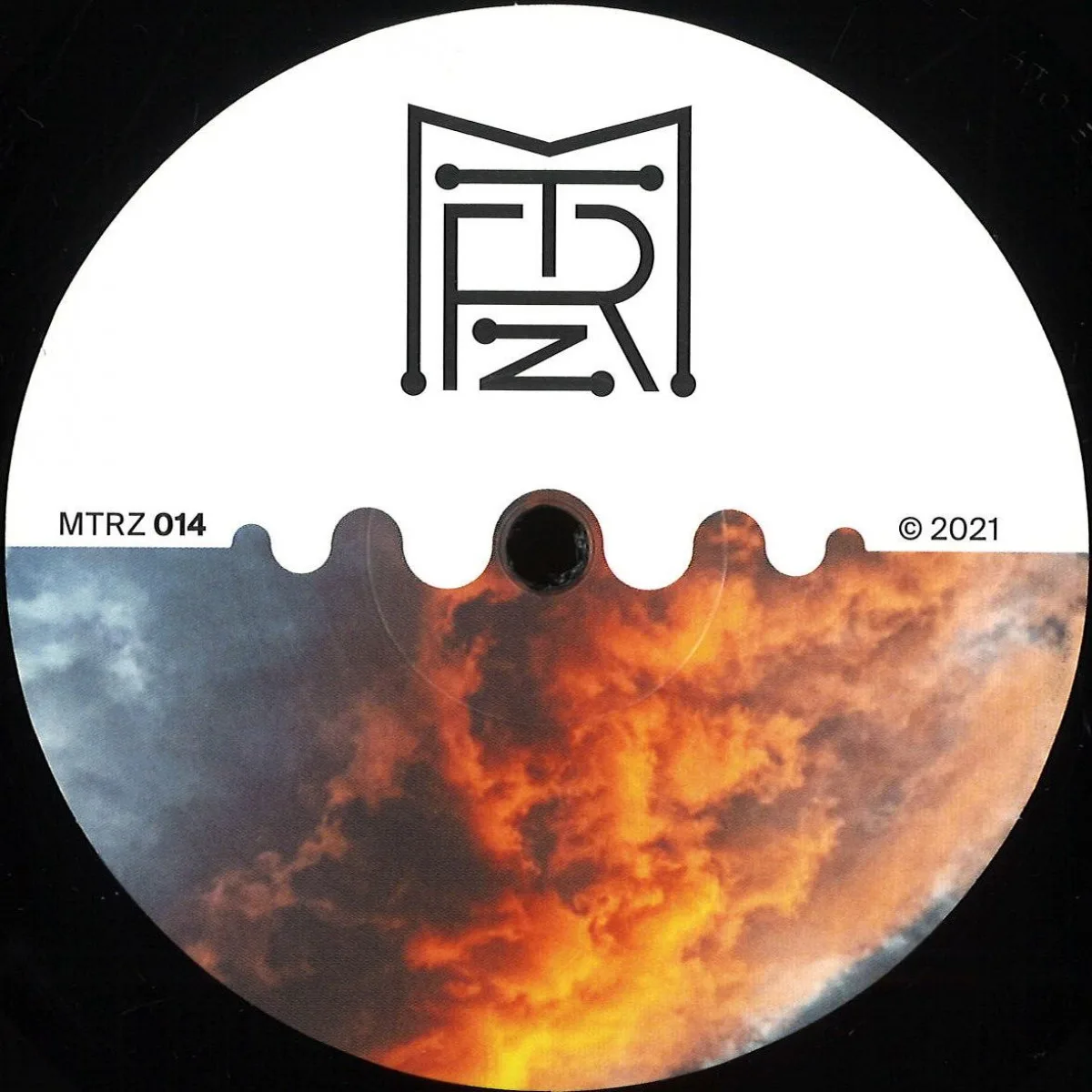 Iuly.b — Presence EP