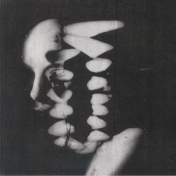Front cover — WOVEN THORNS — Devour EP