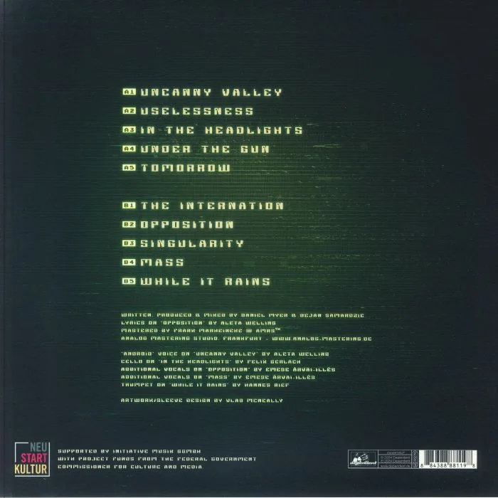 Back cover — HAUJOBB — The Machine In The Ghost