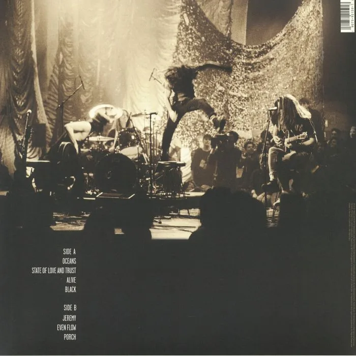Back cover — PEARL JAM — MTV Unplugged