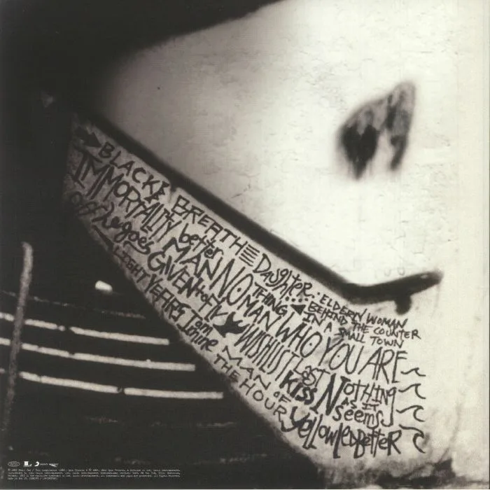 Back cover — PEARL JAM — Rearviewmirror: Greatest Hits 1991-2003: Volume 2