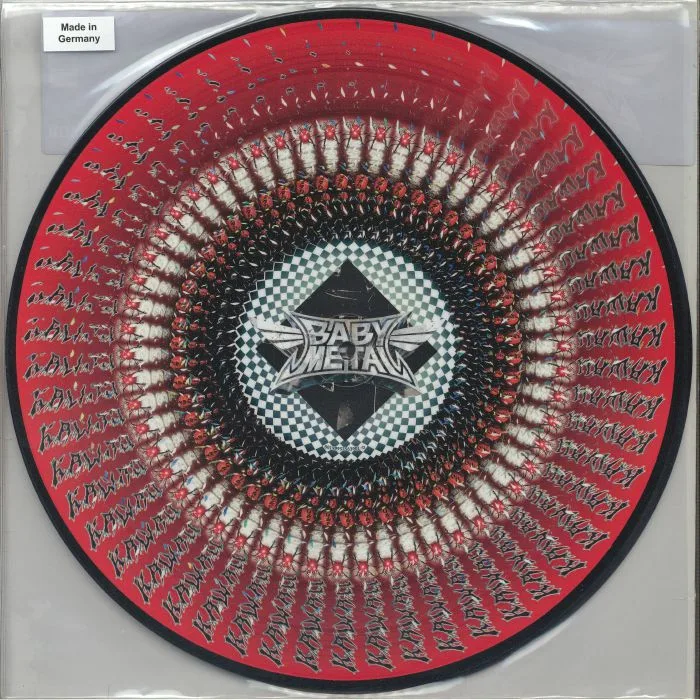 Обратная сторона обложки — BABYMETAL — Metal Forth (Deluxe Editon)