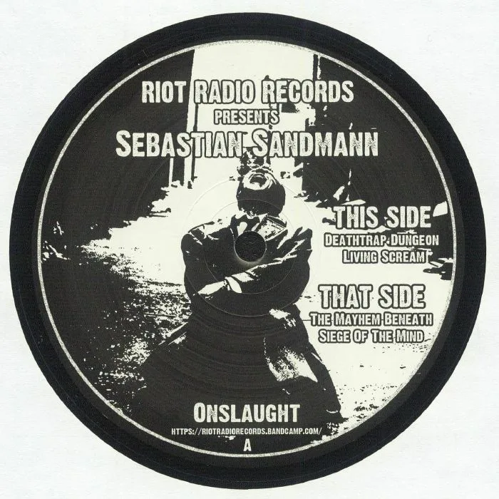 Front cover — Sebastian SANDMANN — Onslaught