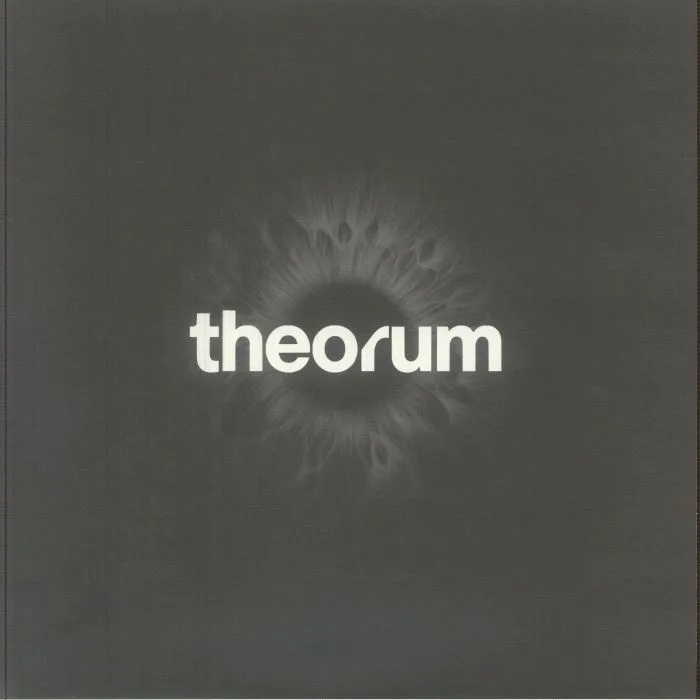 Лицевая сторона обложки — THEORUM / A PAUL / LISA OAKES — Labyrinth