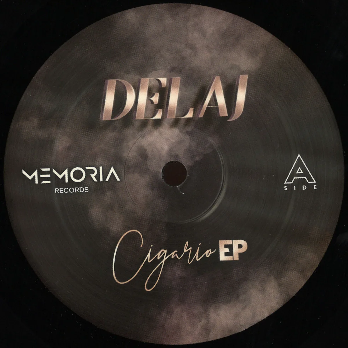 Front cover — Delaj — Cigario EP