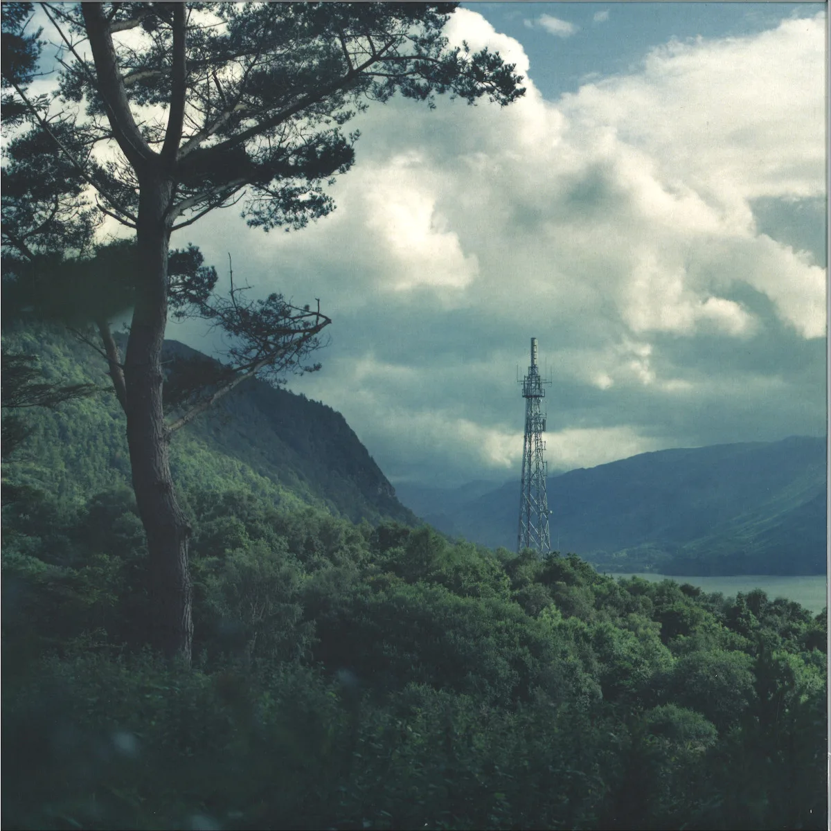 Обратная сторона обложки — Bonobo — Black Sands LP 2x12"