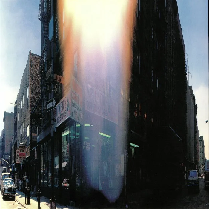 Обратная сторона обложки — BEASTIE BOYS — Paul's Boutique (reissue)