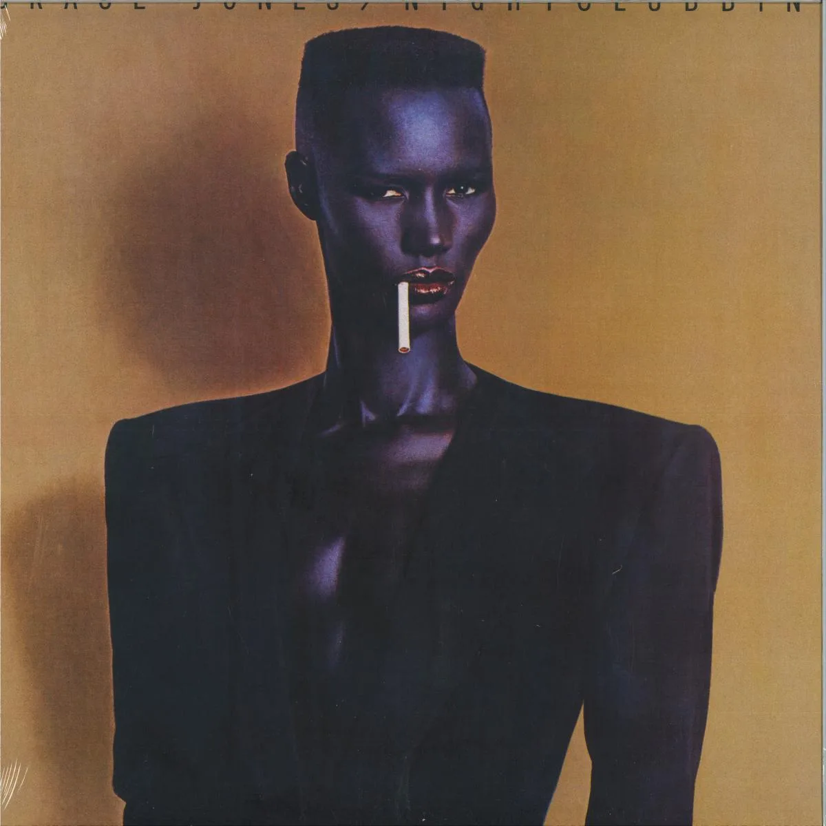 Лицевая сторона обложки — Grace Jones — Nightclubbing