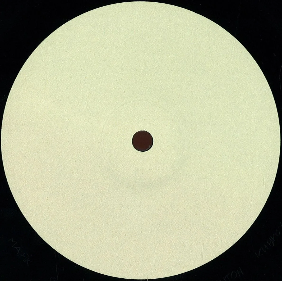 Anton Kubikov — Bushes / Unmoving