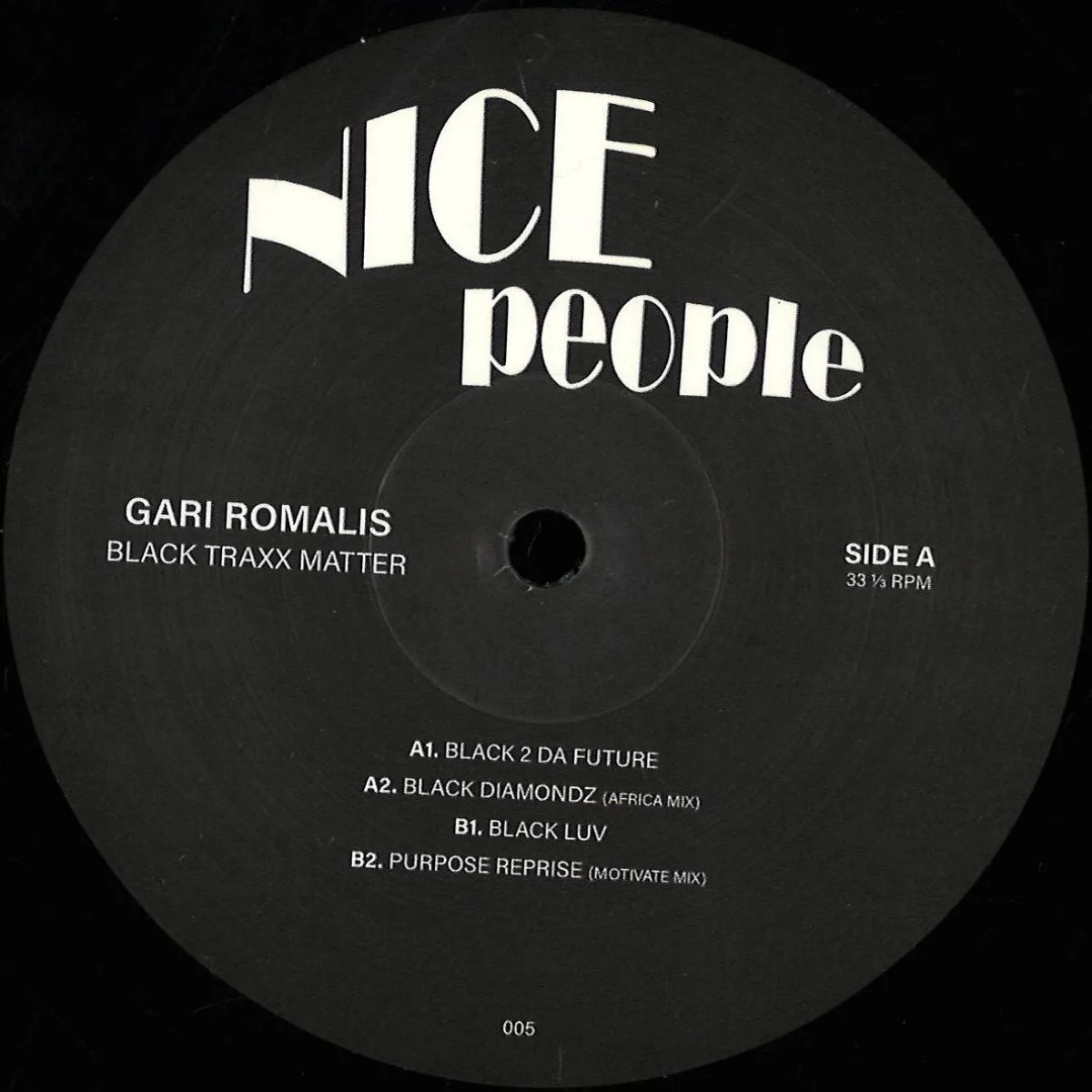 Лицевая сторона обложки — Gari Romalis — Black Traxx Matter