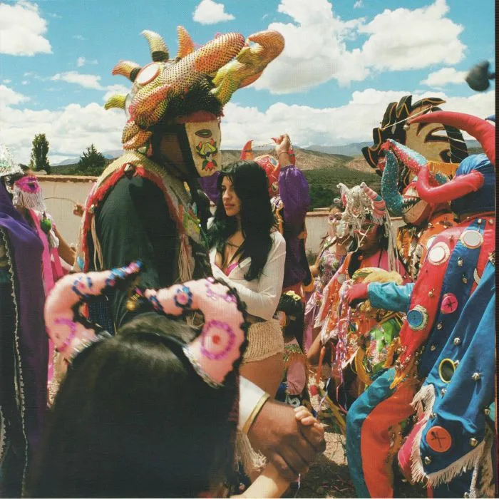 CAZZU — Latinaje