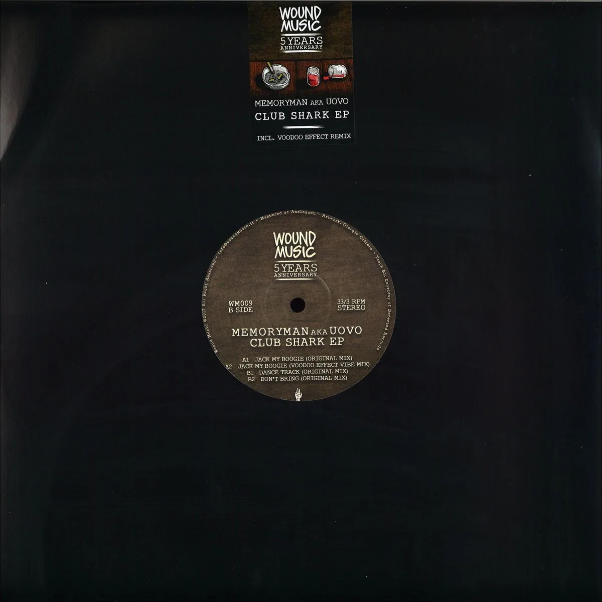 Back cover — Memorymanaka.Uovo — Club Shark EP