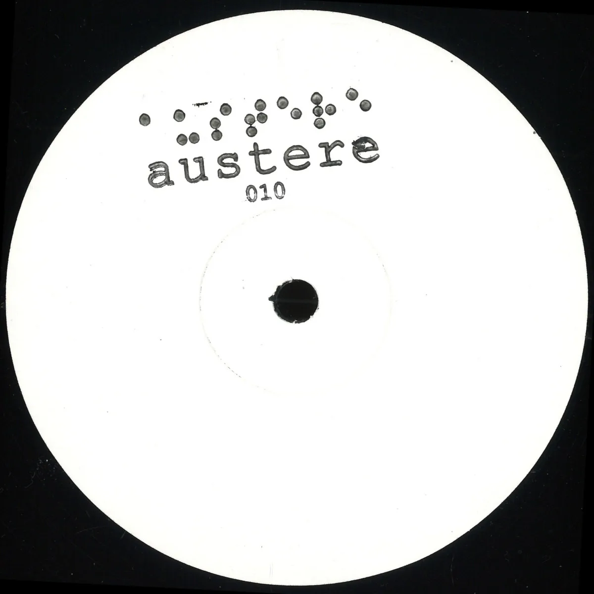 Лицевая сторона обложки — Laak — Austere 010